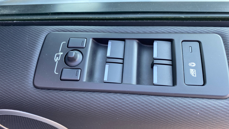 Land Rover Discovery 3.0 D300 R-Dynamic HSE 5dr Auto Diesel Station Wagon